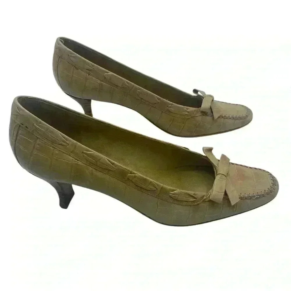 Stuart Weitzman Beige Tan Embossed Low Heel Leath… - image 2